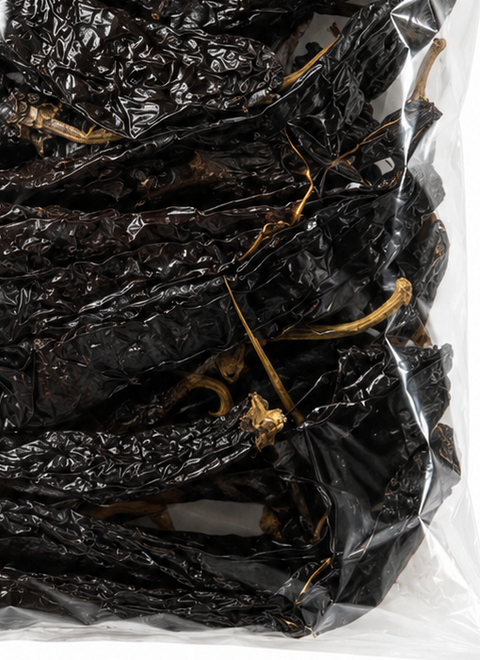 NATURAL PASILLA CHILI PODS 8oz